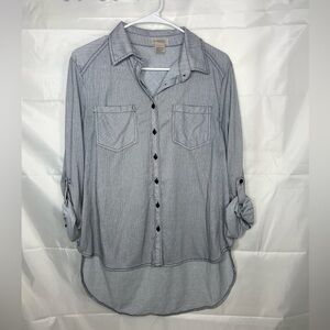 EUC Passport women’s black white striped button front relaxed pocket‎ cuff shirt